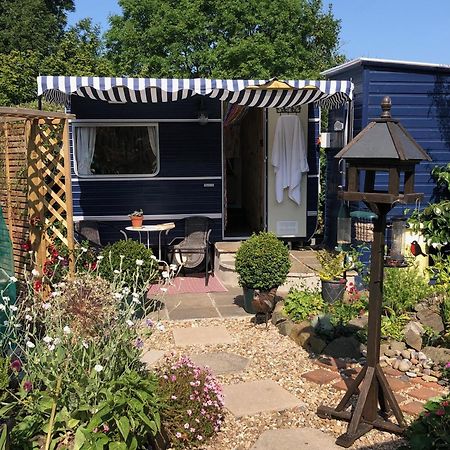 Down The Garden Path Vintage Caravan B&B , Dartmoor Newton Abbot Dış mekan fotoğraf